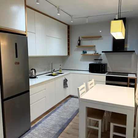 דירה Stylish 2br Near Pedestrian Area